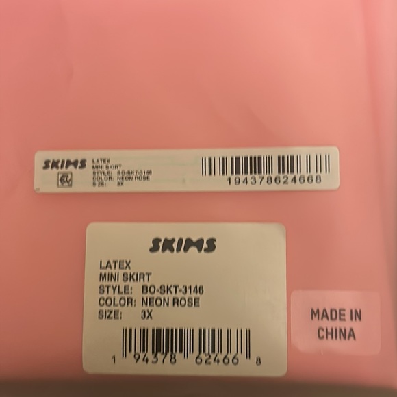 SKIMS Latex Mini Skirt in Neon Blush NEW - Picture 8 of 15